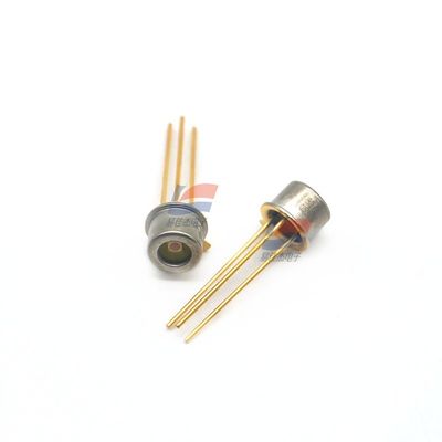 G12180-010A Fotodiodi InGaAs PIN a bassa capacità di giunzione con gamma di lunghezza d'onda di sensibilità da 0,9 a 1,7 μm e incapsulazione metallica