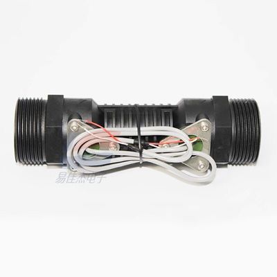 Il flussometro ad ultrasuoni YJJ FS0001 ha un raggio di misura di 1,5 - 3000 L/h ed è utilizzato nei sistemi di gestione dell'acqua